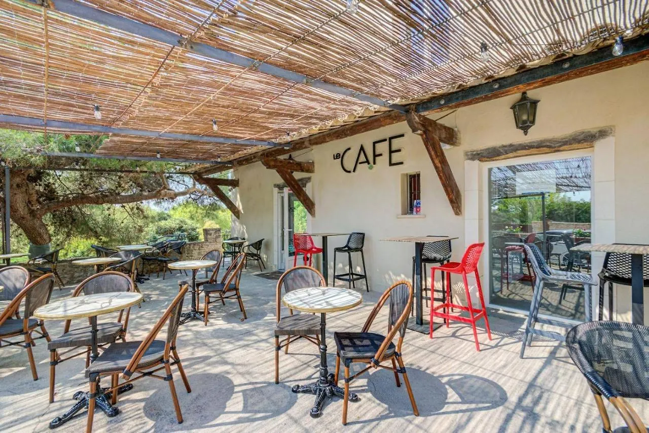 Vilajoun Joucas Hotel