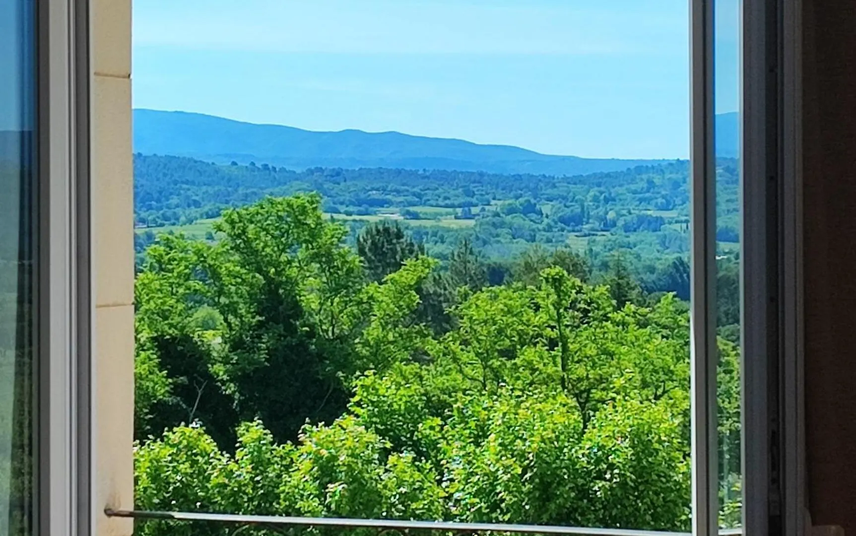 ** Hotel Vilajoun Joucas Francia